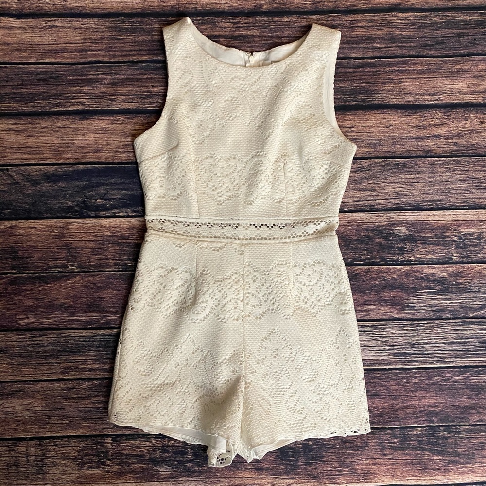 Dolce Vita Sleeveless Lace Romper